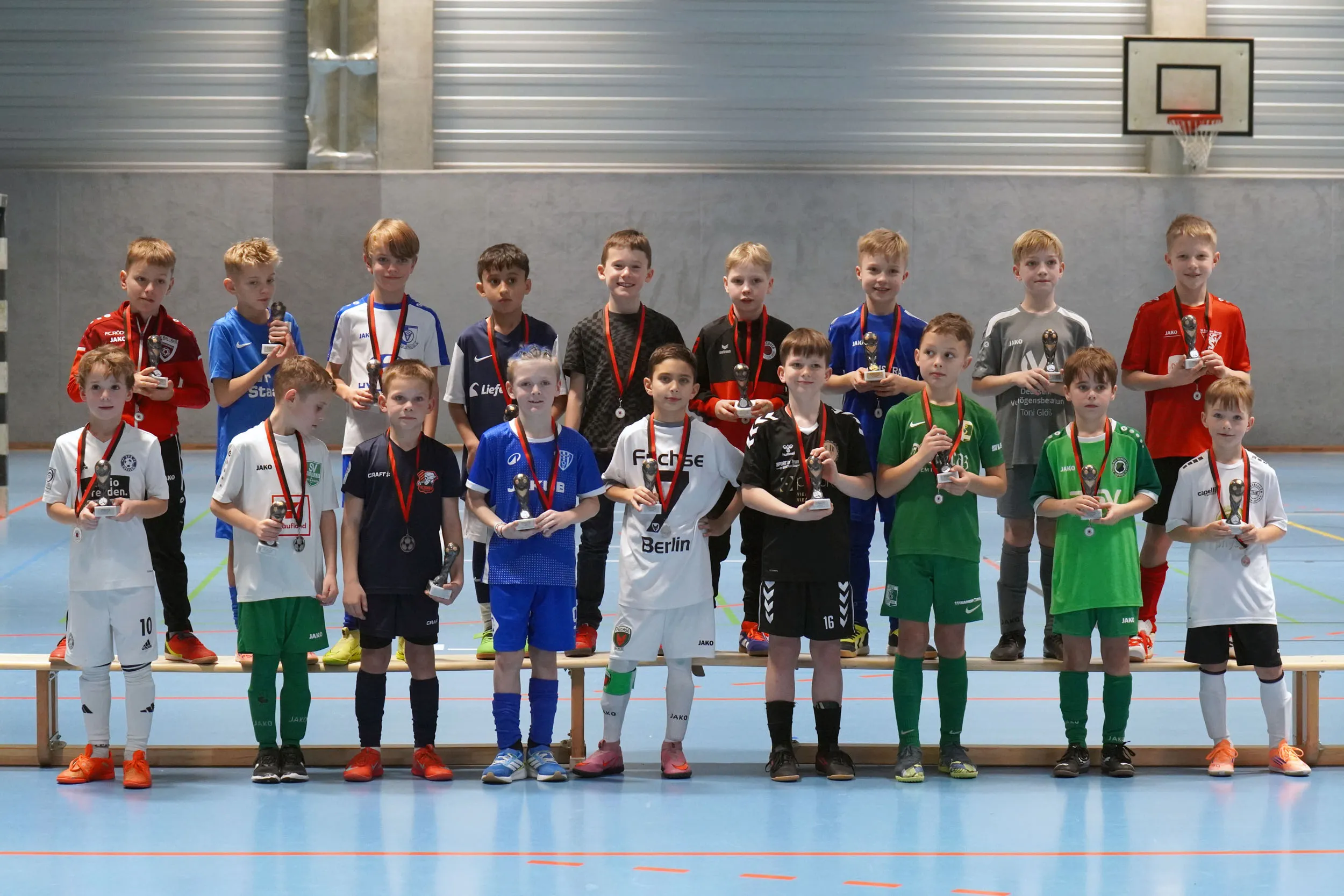 Bild 8: Hallenserie2025 F Jgd 45