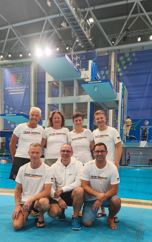 Bild 8: H Mannschaftsbild Singapur