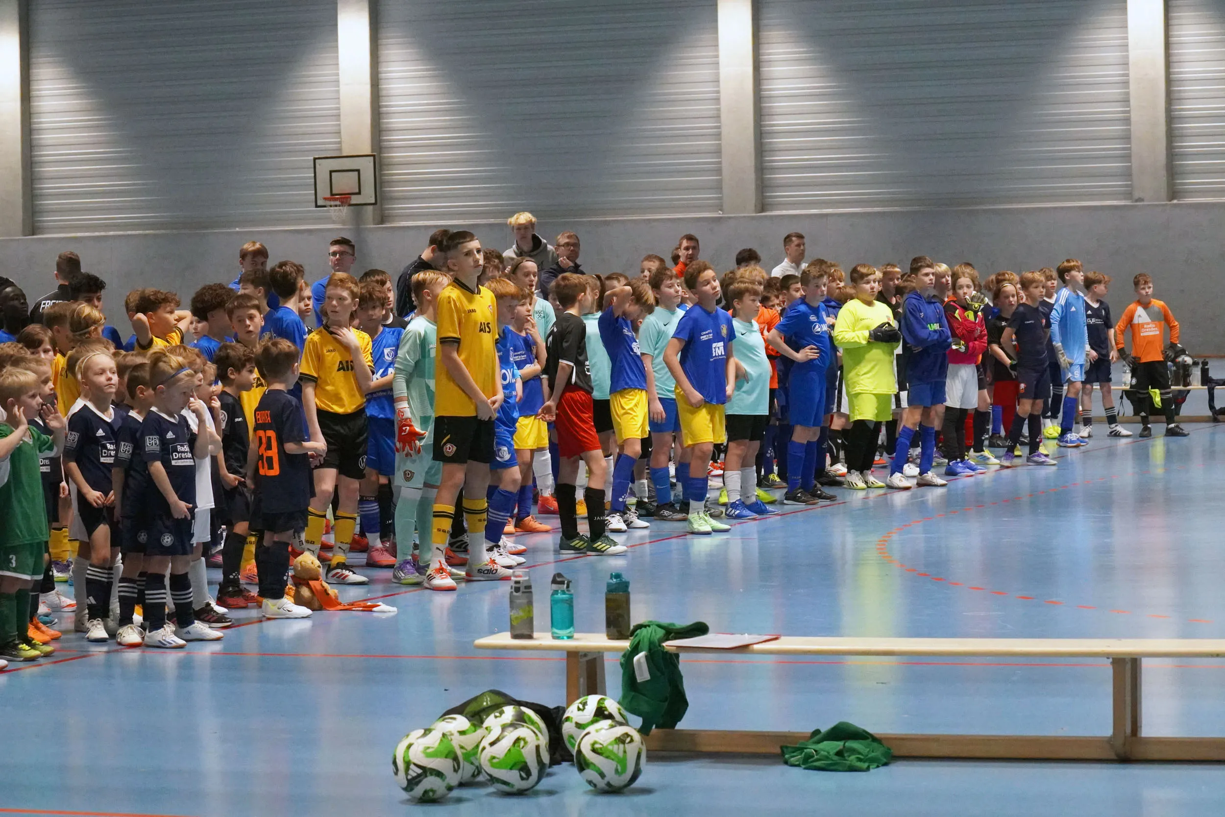 Bild 2: Hallenserie2025 D2 Jgd 01