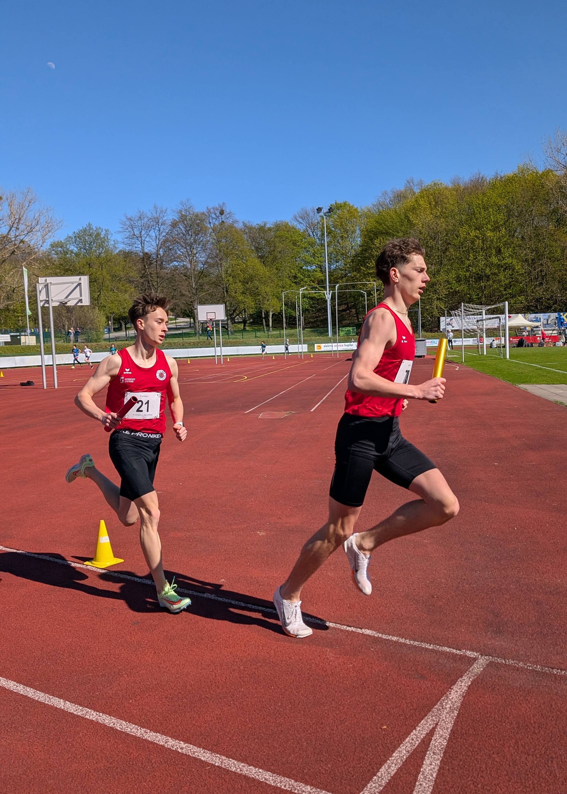 PXL 20260425 133234357