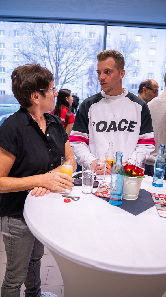 Bild 3: H 260327 Netzwerk Springergala 56