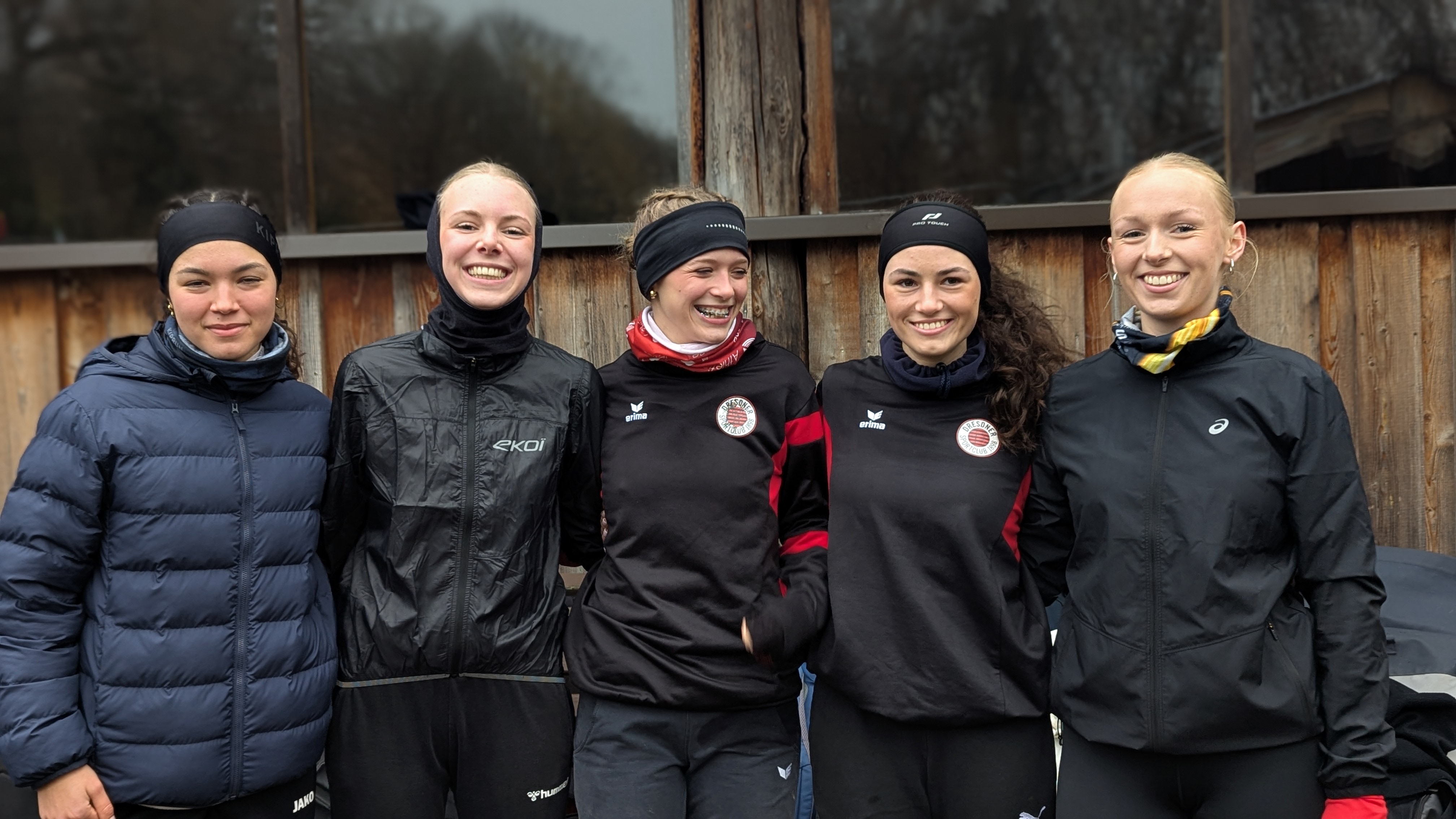 PXL 20251115 130129130.PORTRAIT