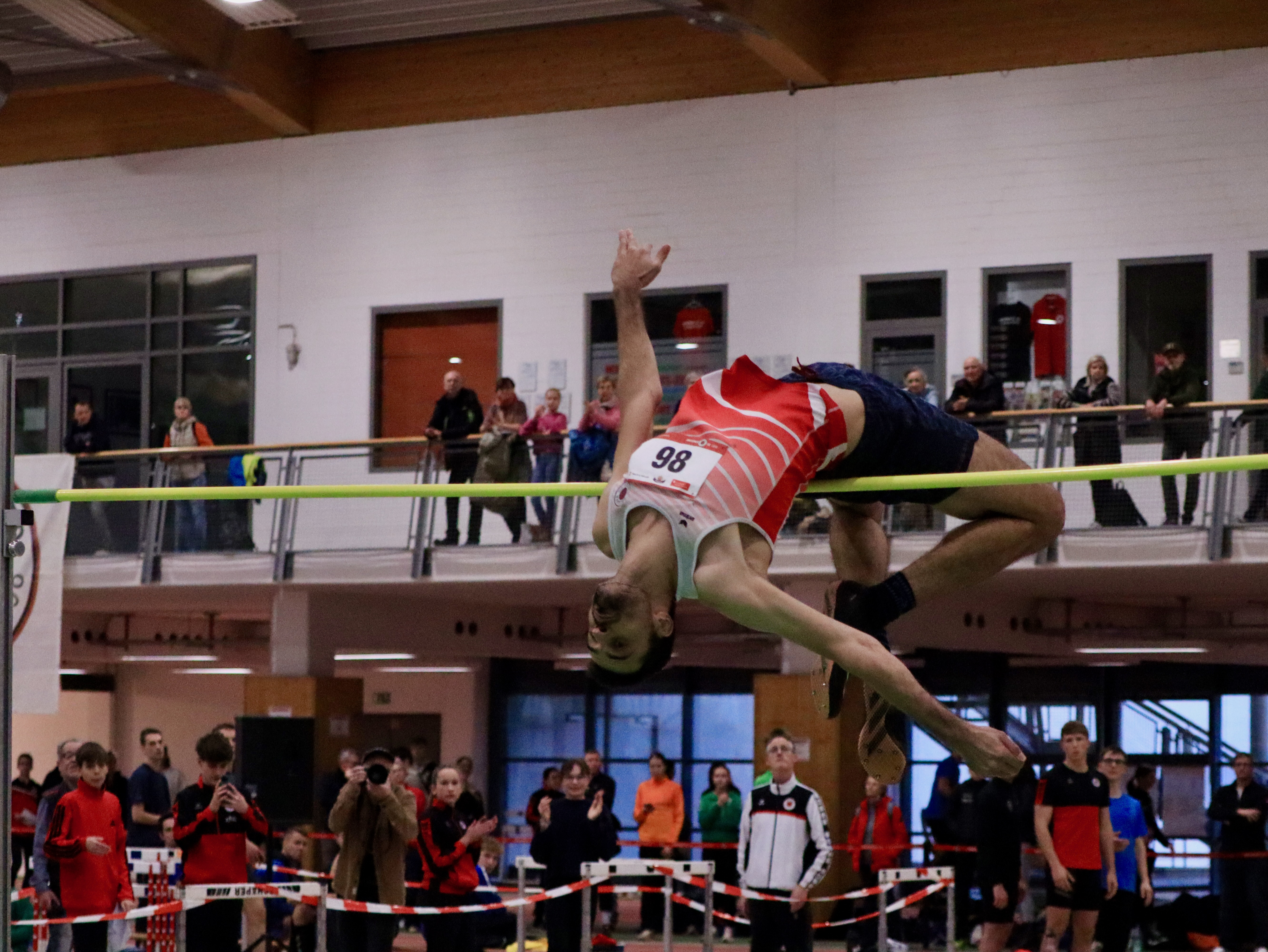 Ghanbar zadeh Keyvan sprang 2,18m