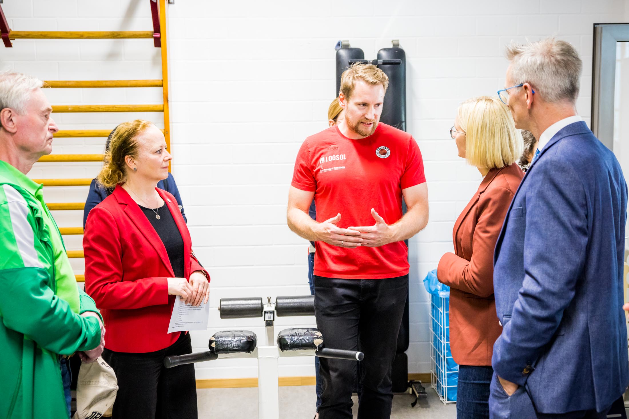 Bild 4: 0041 Dsc Besuch Fr Dr Schenderlein 28april26  Web